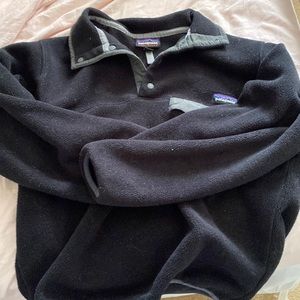 Patagonia black fleece pullover- size XS